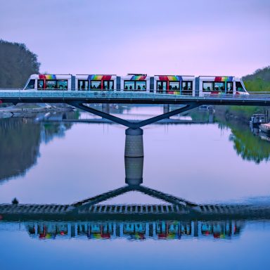 IRIGO Bus Tram